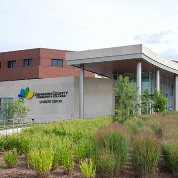 Exterior of the main entrance to the college via the Student Center