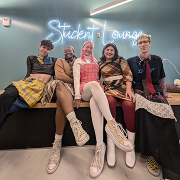 JCCC students relax in the Student Lounge