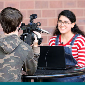 JCCC students working on a project for Advanced Reporting class