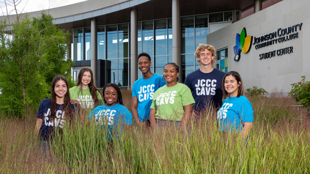 Students in JCC t-shirts outside the Student Center